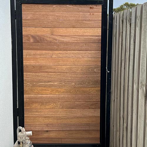 Fence Installer in Craigieburn